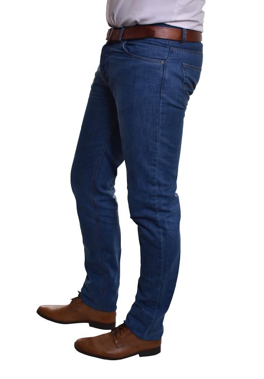 Jeans modèle Basico Bleach entrejambes 105 cm