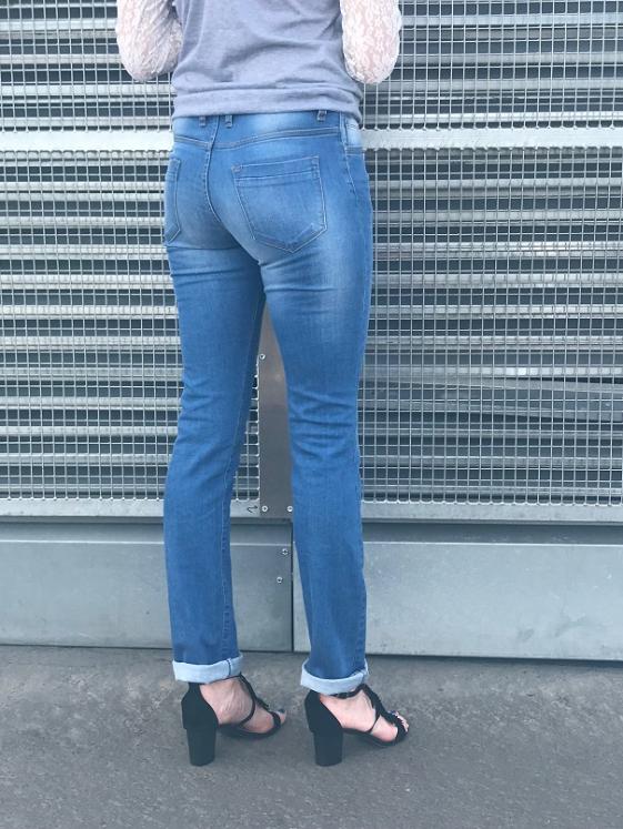 Womens Tall Jeans Elancia model bleach